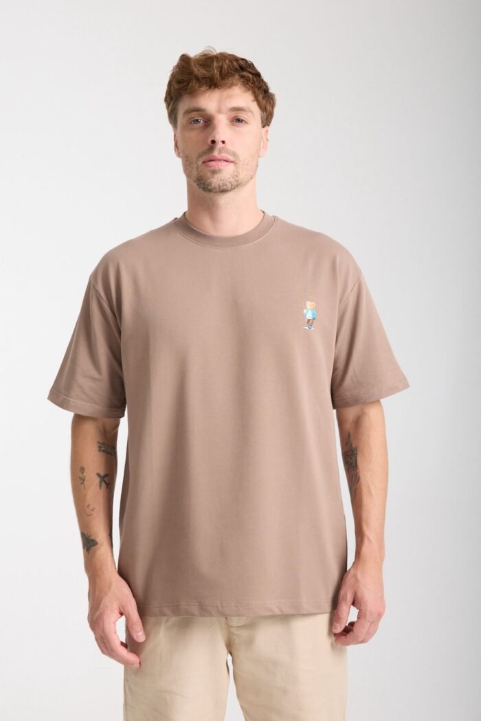 Minimal Baskılı Kahverengi Oversize Erkek T-shirt - Görsel 1