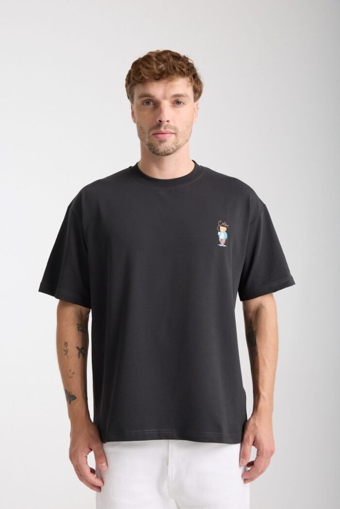 Minimal Baskılı Siyah Oversize Erkek T-shirt - Görsel 2