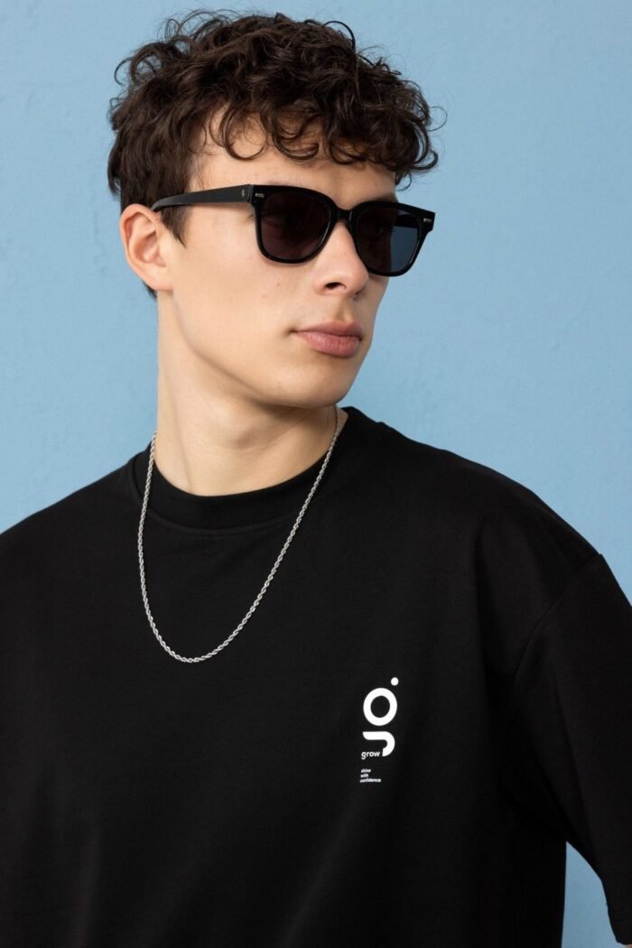 Minimal Baskılı Siyah Oversize Erkek T-shirt - Görsel 3