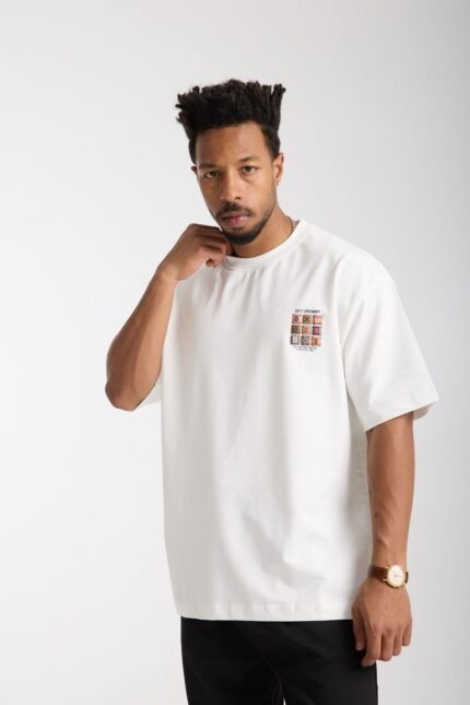 Minimal Baskılı Beyaz Oversize Erkek T-shirt